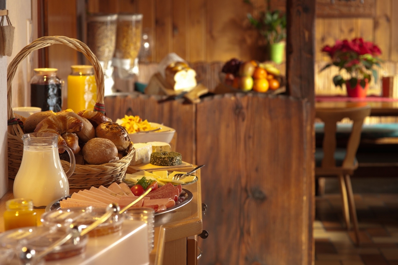 restaurant-MENTON-min_breakfast-801827